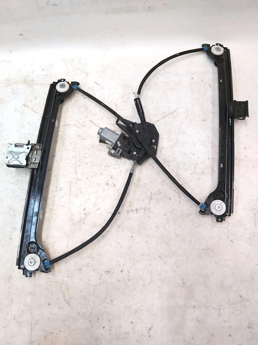 1 Склопідйомник передній лівий Tesla Model X 1028818-00-F