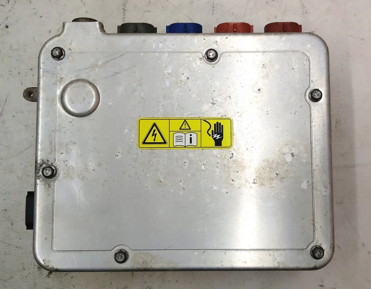 2 Джаншен бокс передний AWD Tesla model S 1028843-01-C