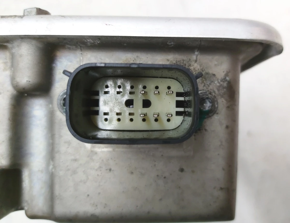 2 Джаншен бокс передний AWD Tesla model S 1028843-01-C