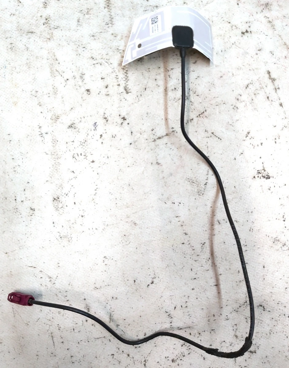 1 Антена TELL дзеркала зовнішнього лівого Tesla model S, model S REST 1041317-00