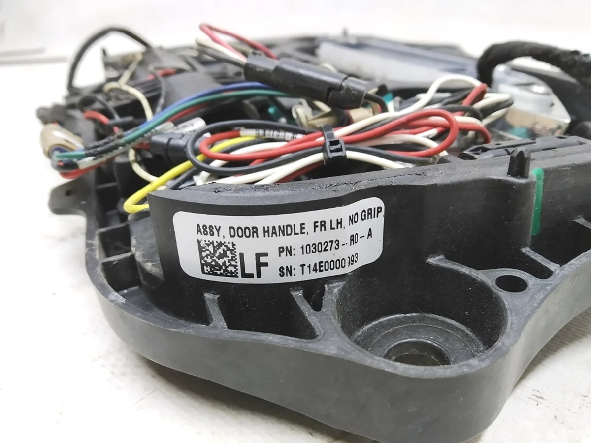 1 Outer front left handle mechanism assembly GEN 1 (without inner seal) Tesla model S 1135718-S0-A