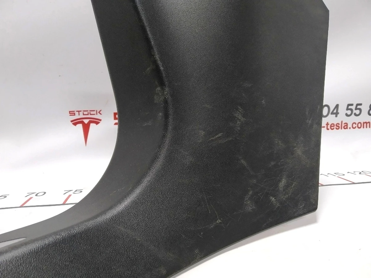 8 A-pillar sill trim lower left (with insert) with damage Tesla model S, model S REST 1030390-00-F
