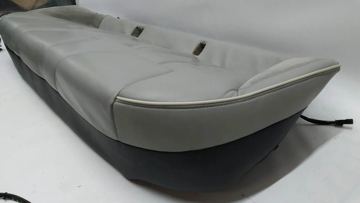 3 Диван второго ряда сидений (с подогревом и датчиками присутствия) PERF GRAY (с повреждением) Tesla model S, model S REST 1030571-04-A