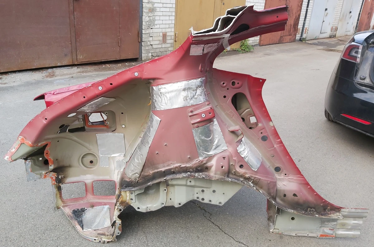 3 ASSY - RR QUARTER OTR LH SVC - PPMR Tesla model S 1031638-S0-A