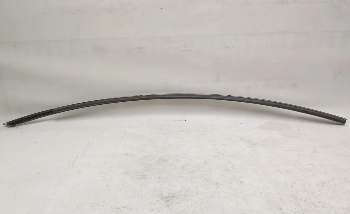 Молдинг кузова правый хромированный металл Tesla Model X 1032124-50-F