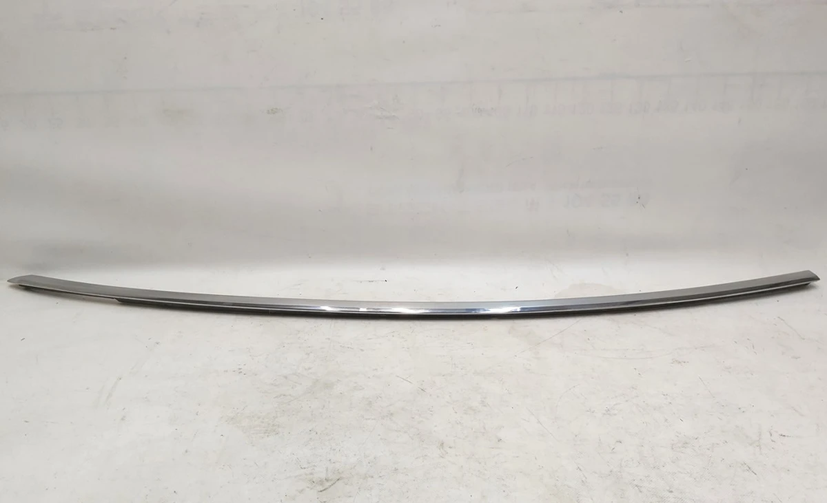 Молдинг кузова правый хромированный металл Tesla Model X 1032124-50-F