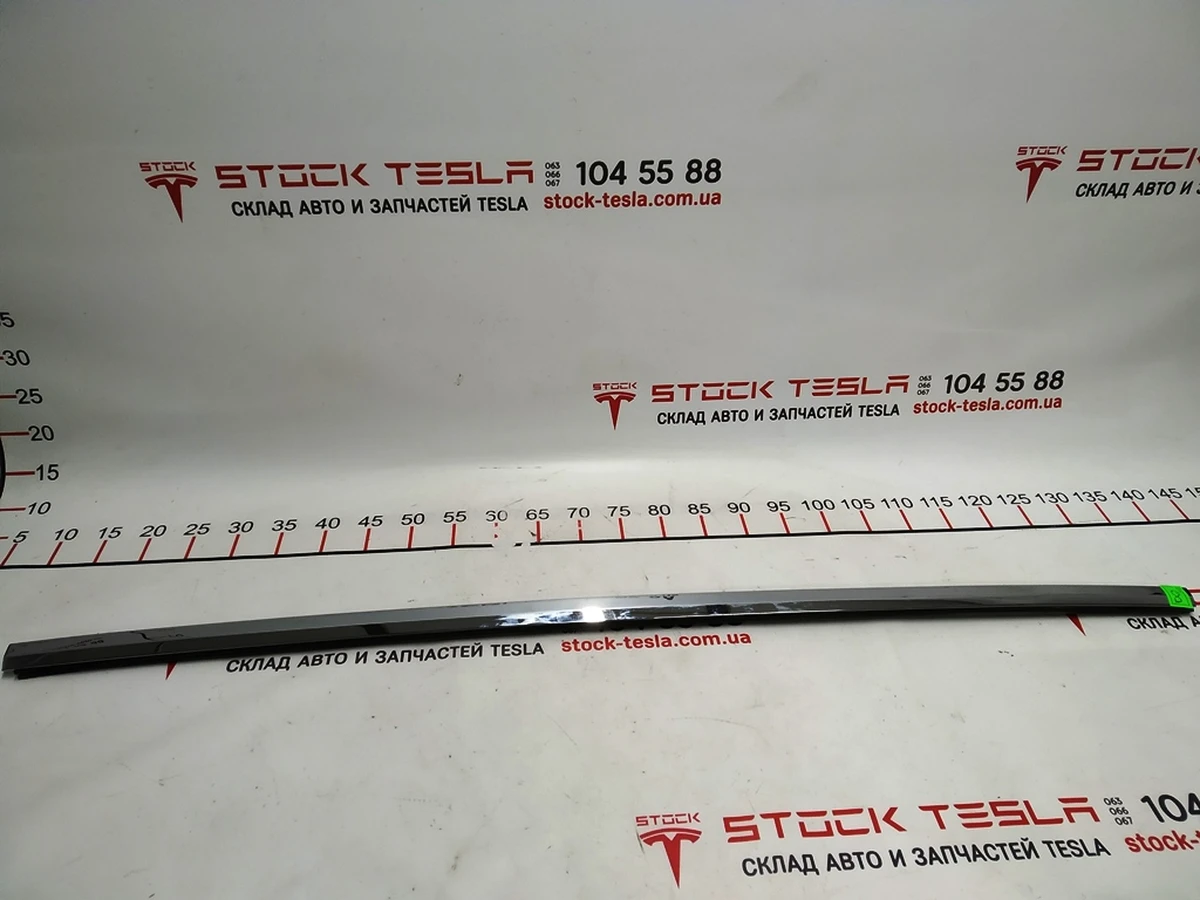 14 Молдинг наружный нижний двери задней левой хром Tesla model X 1032167-88-D