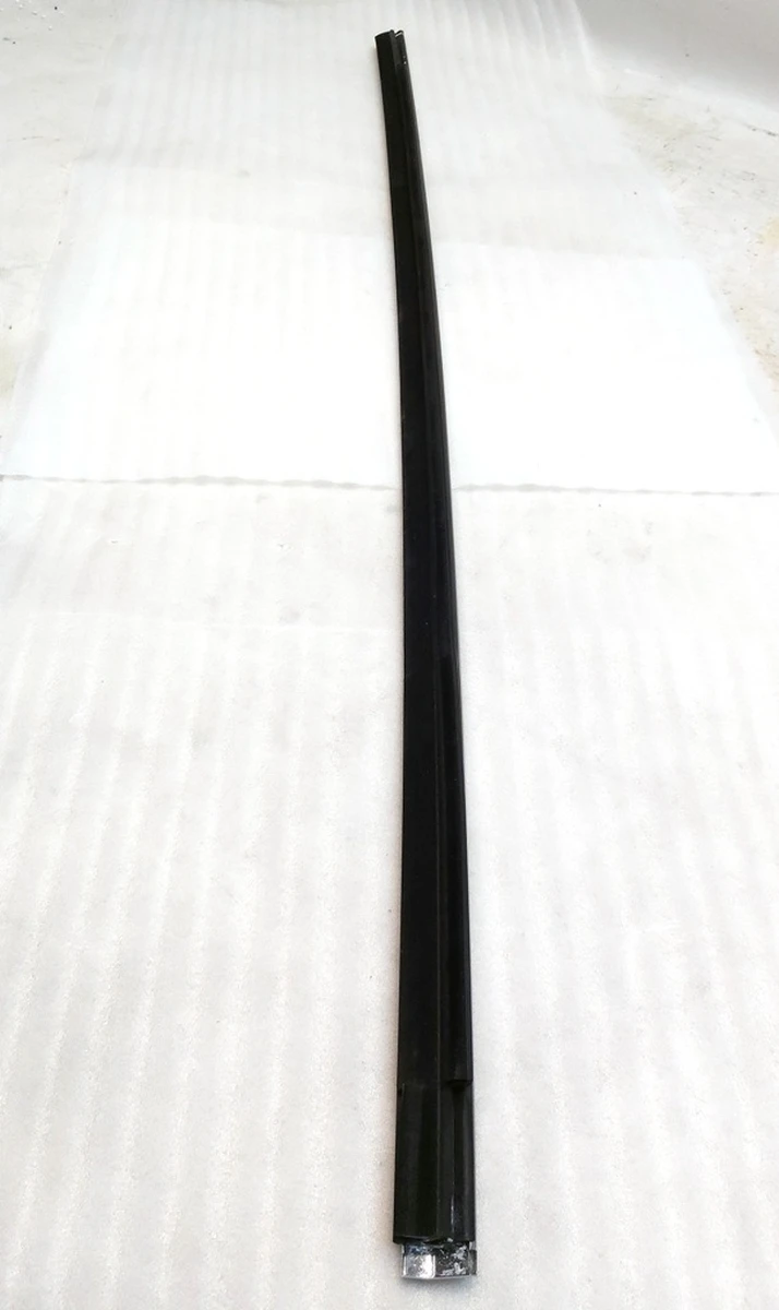 14 Молдинг зовнішній нижній двері задньої лівої хром без торцевих заглушок Tesla model X 1032167-88-D