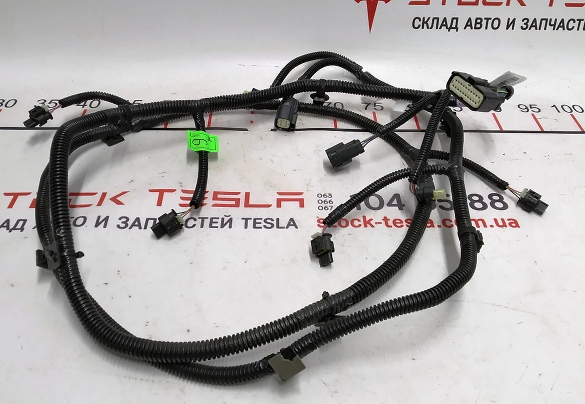 2 ASY,HRN,MDLX,ALL,FRONT FASCIA with damage Tesla model X 1032433-00-G