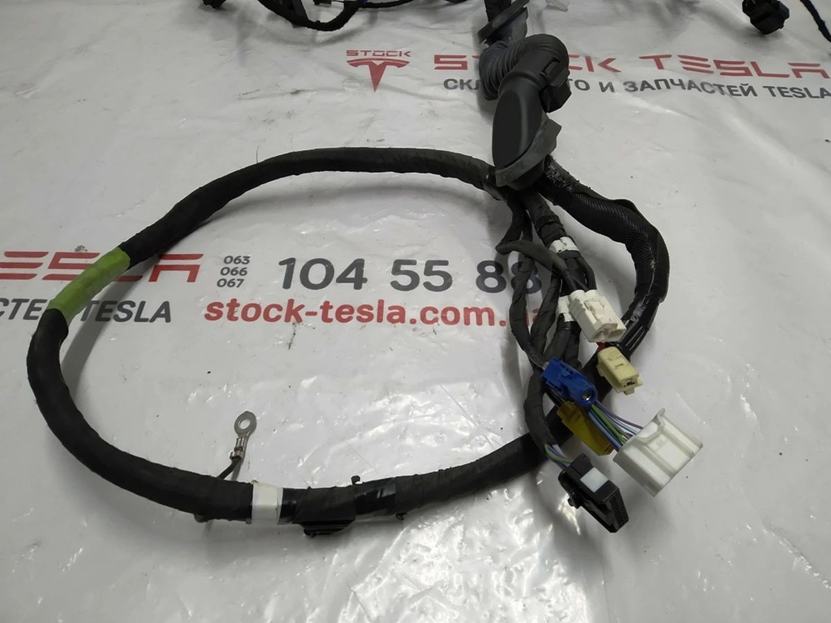 9 Tailgate wiring harness BASE Tesla model X 1032443-01-H