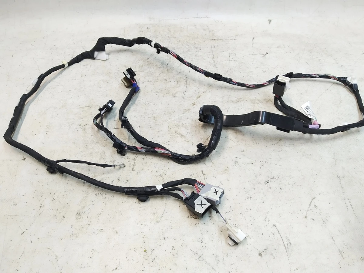 5 Электропроводка верхней панели двери задней левой (повреждение) Tesla model X 1032881-00-F