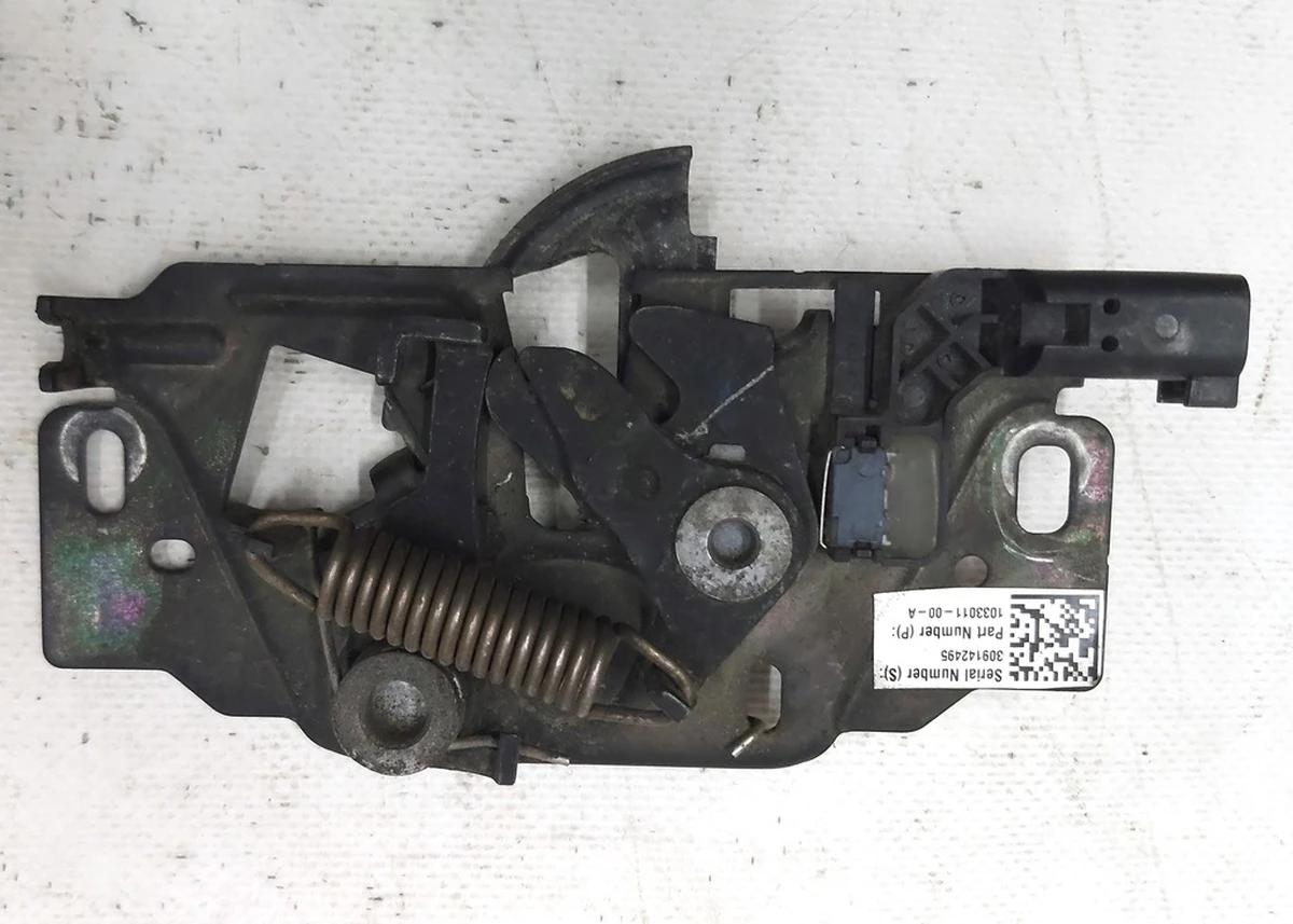 1 HOOD LATCH Tesla model S, Tesla model S REST,Tesla model X, Tesla model 3 1033011-00-G