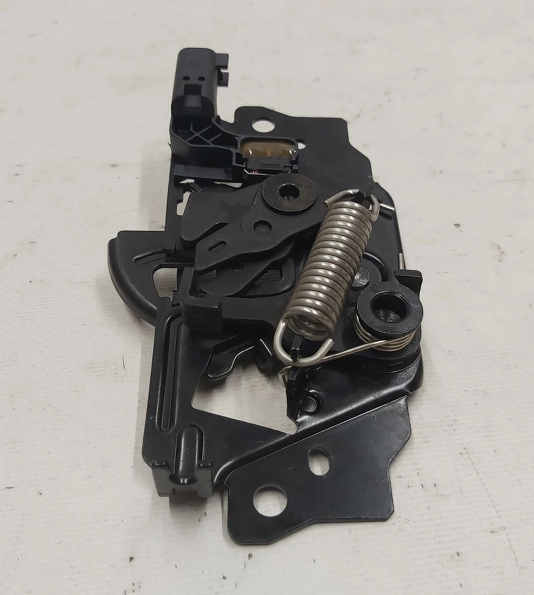 1 HOOD LATCH Tesla model S, model S REST, model X, model 3 1033011-00-G