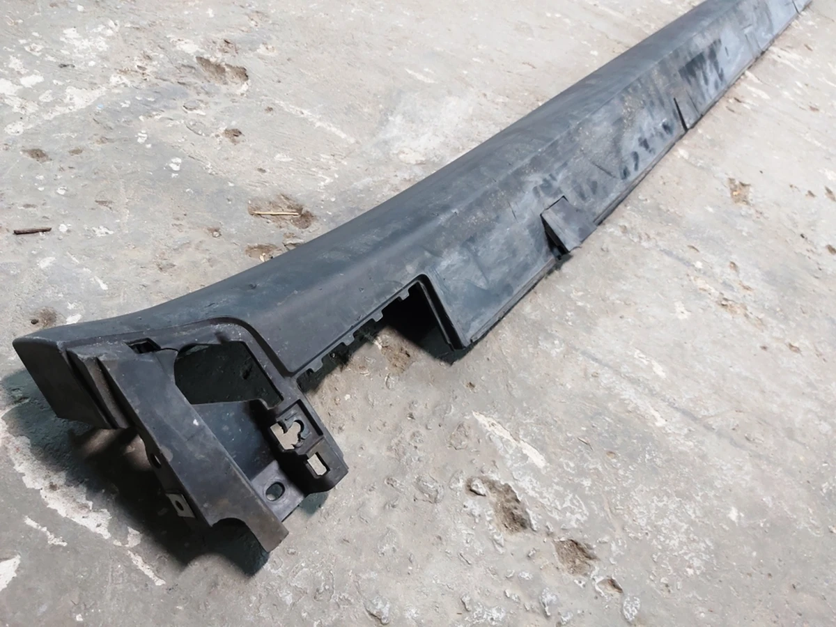 1 Накладка порога правая рокерная панель (структурная) с повреждениями Tesla model X 1035097-00-D