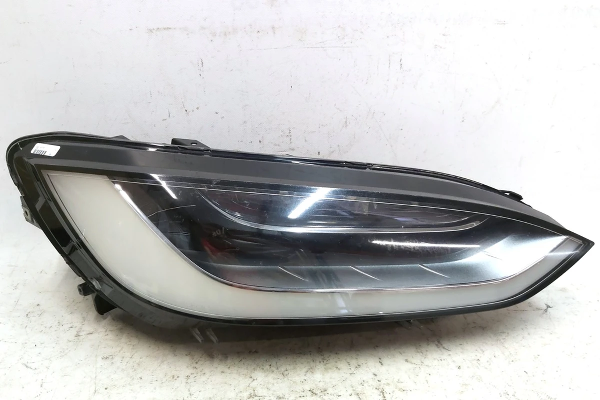 2 Фара головна права UP LEVEL (USA) з пошкодженням Tesla model X 1034315-00-F