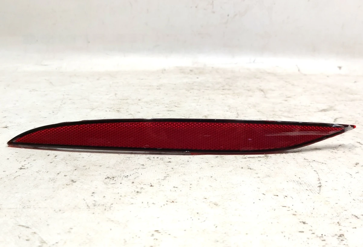 11 Відбивач заднього бампера лівий Tesla model X 1034342-00-C