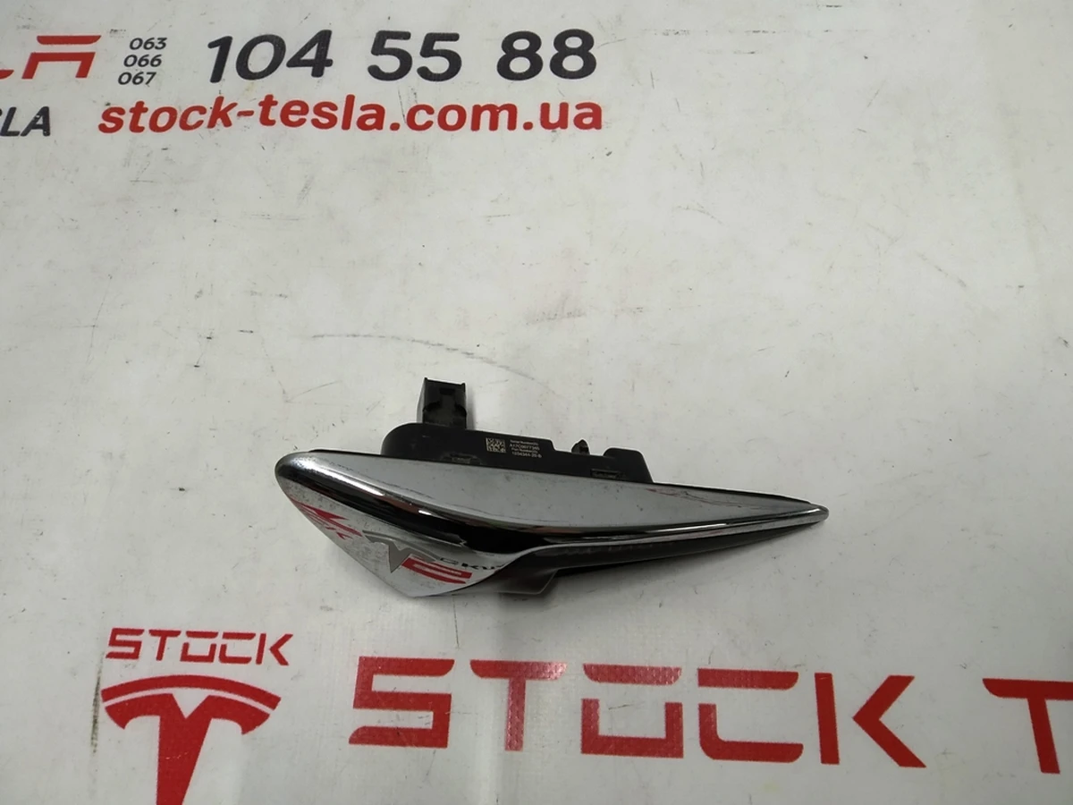 7 Повторитель поворота правый (камера) с повреждениями Tesla model S REST, Tesla model X 1034345-00-D