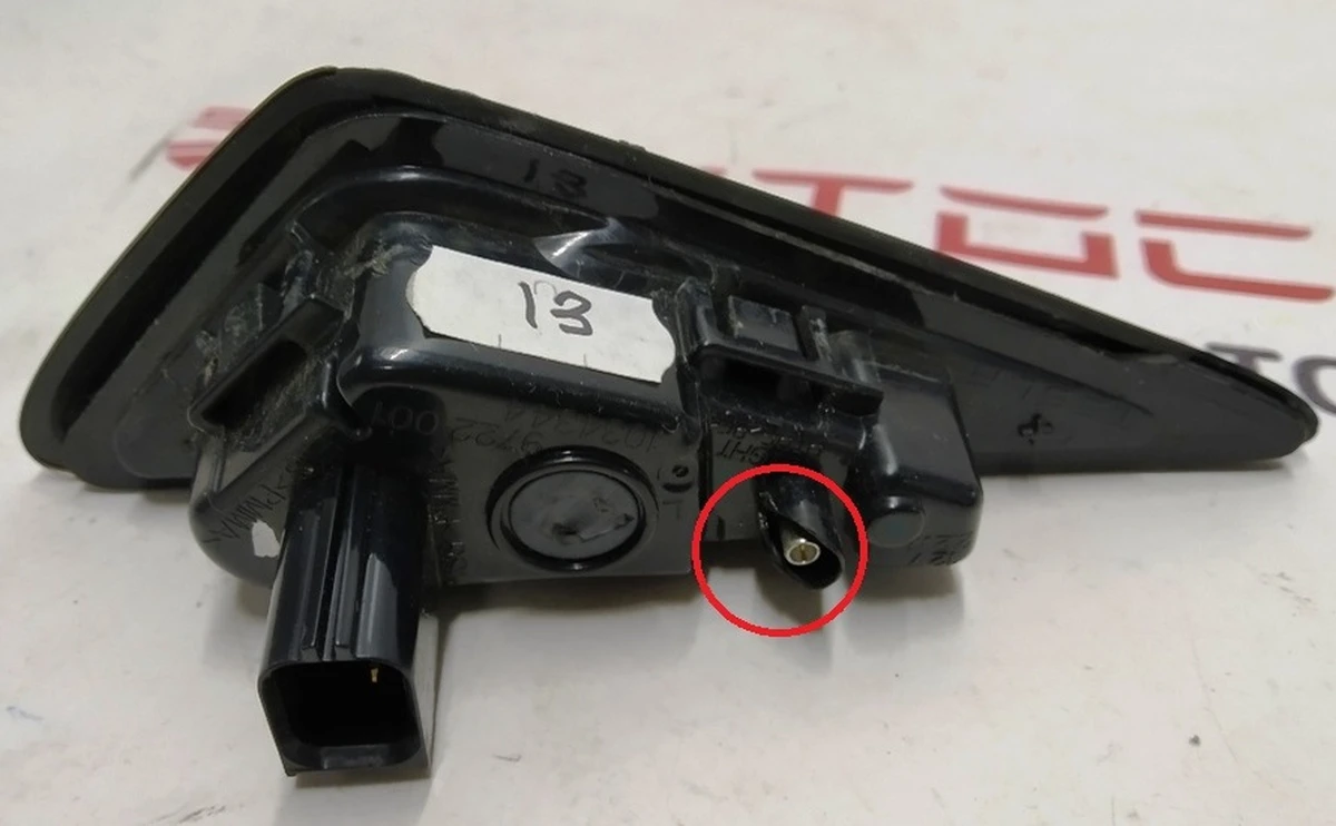 7 Повторитель поворота правый (камера) с повреждениями Tesla model S REST, Tesla model X 1034345-00-D