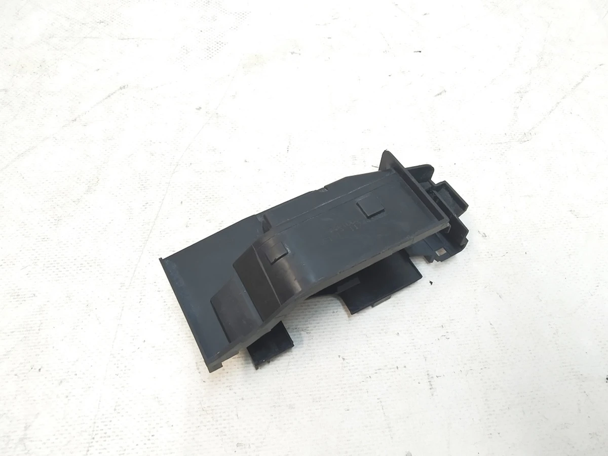 3 Case of LATCH, RR RH, Tesla model X 1034481-00-K