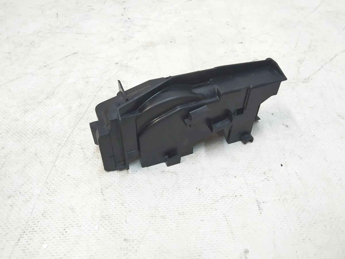 3 Case of LATCH, RR RH, Tesla model X 1034481-00-K