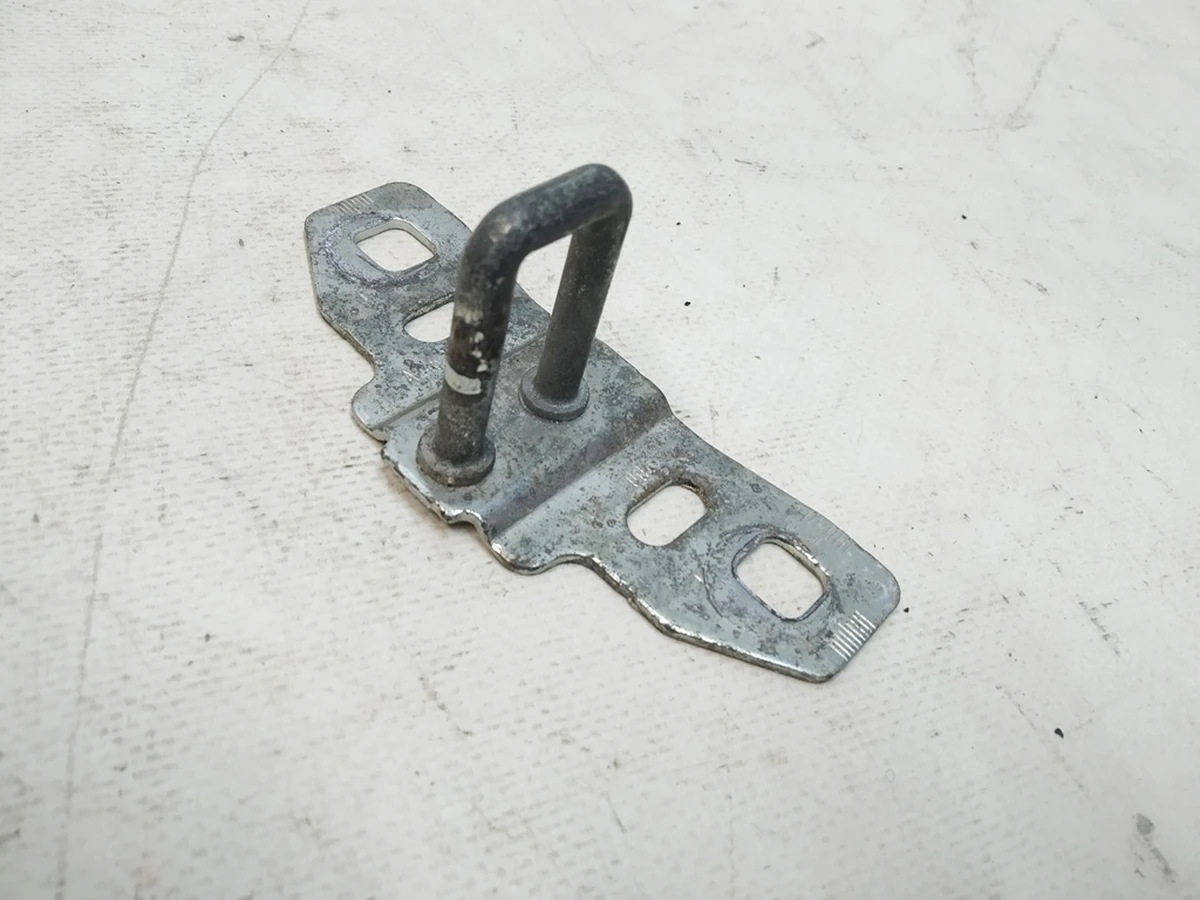 6 LATCH STRIKER, LIFTGATE, MDLX Tesla model X 1034482-00-A