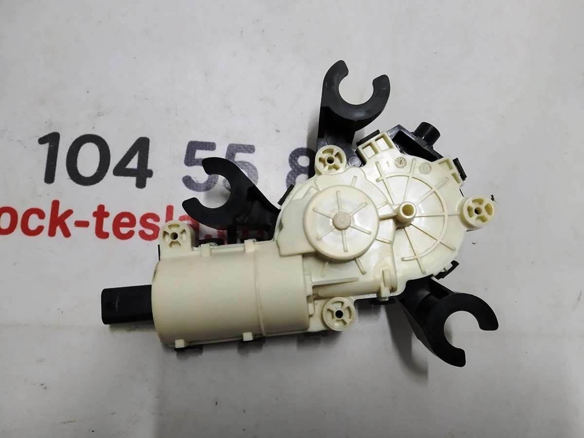 1 ACTUATOR, CINCHING, LIFTGATE Tesla model X 1034485-S0-C