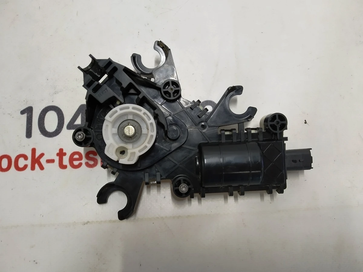 1 ACTUATOR, CINCHING, LIFTGATE Tesla model X 1034485-S0-C