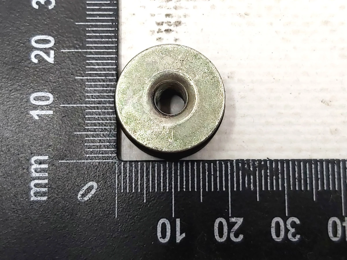 1 Подушка-демпферна кріплення приводу відкриття замку багажника/двері задньої лівої/правої Tesla model X 1034485-S0-C