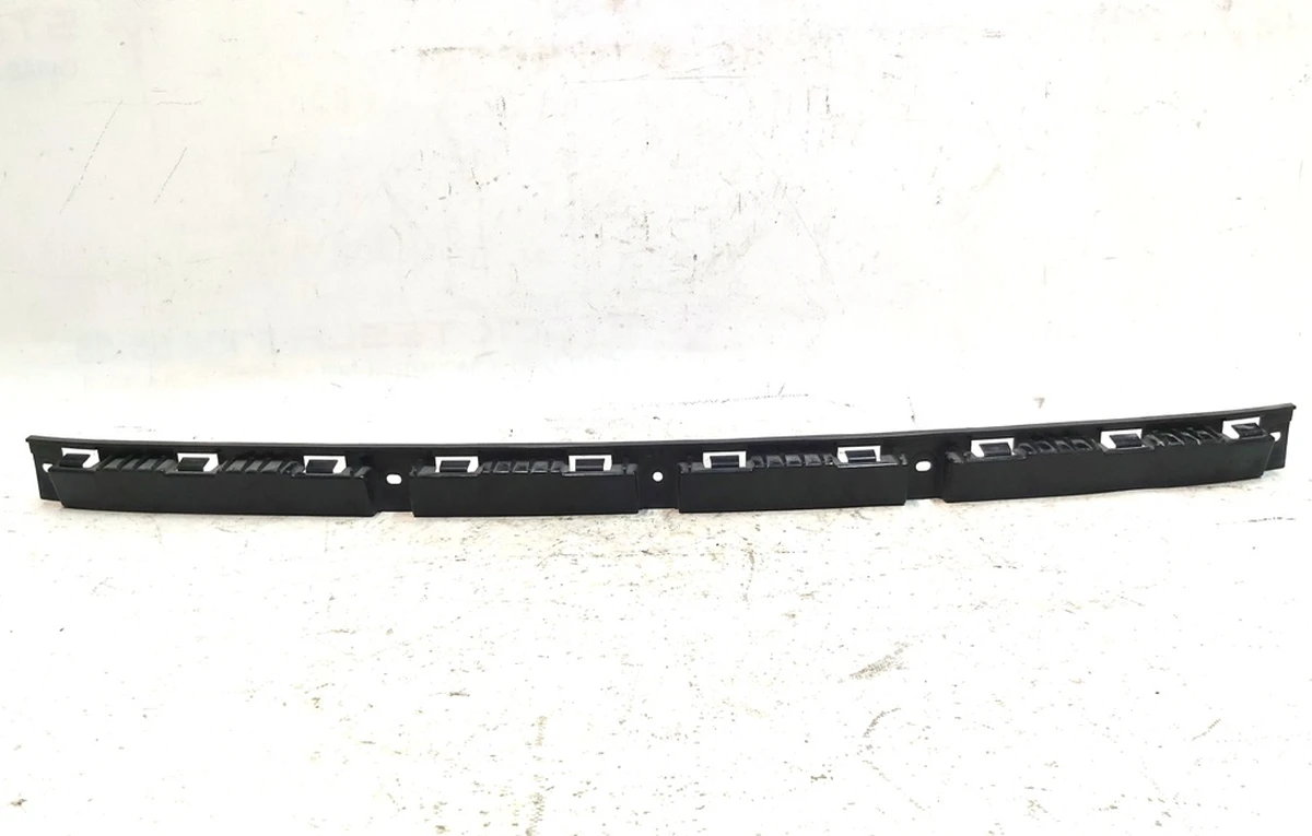 12 Кронштейн заднього бампера центральний Tesla model X 1034844-00-C