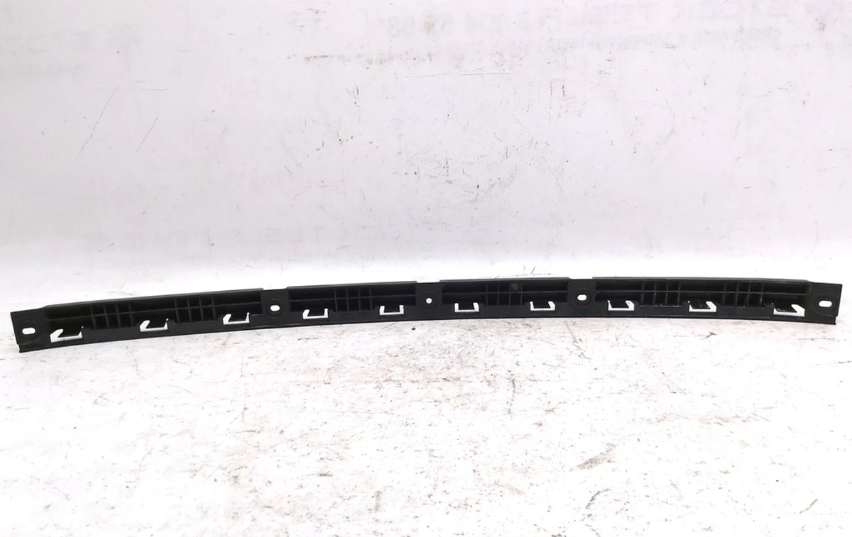 12 Кронштейн заднього бампера центральний Tesla model X 1034844-00-C