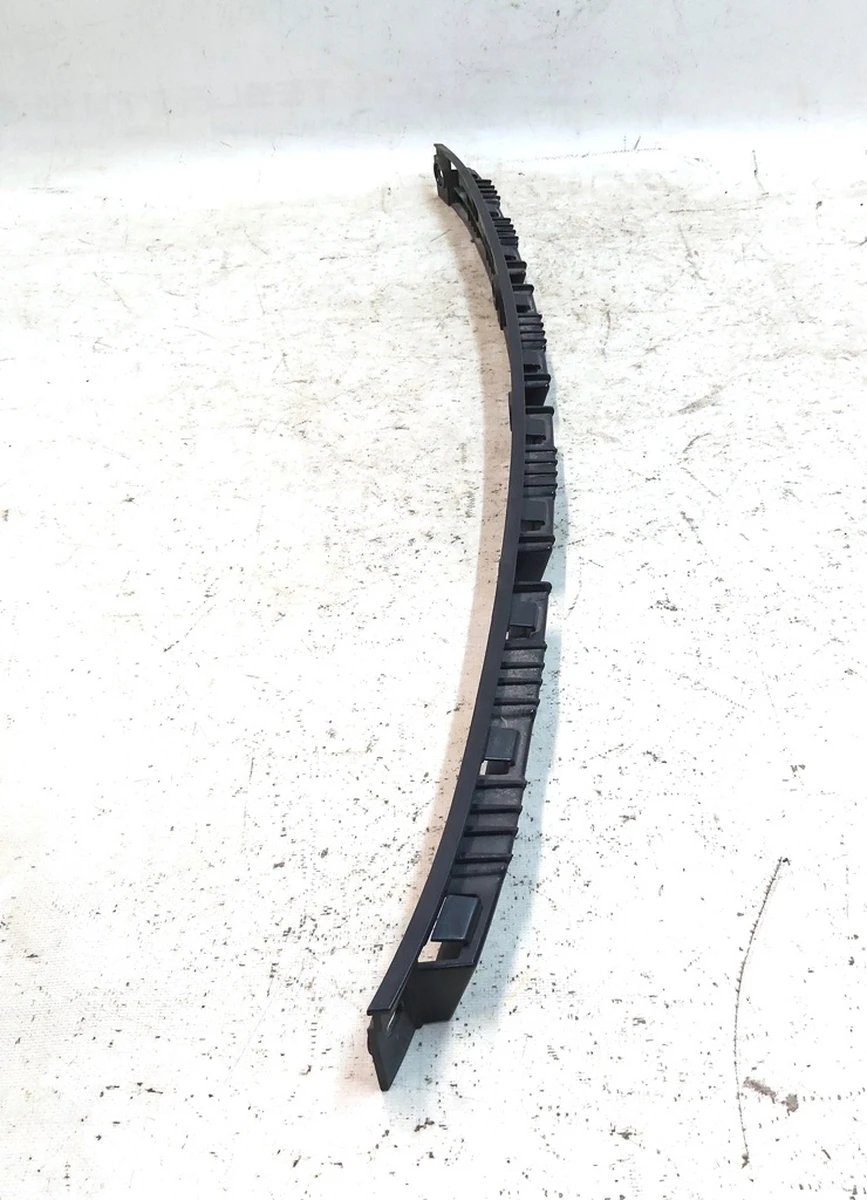 12 Кронштейн заднього бампера центральний Tesla model X 1034844-00-C