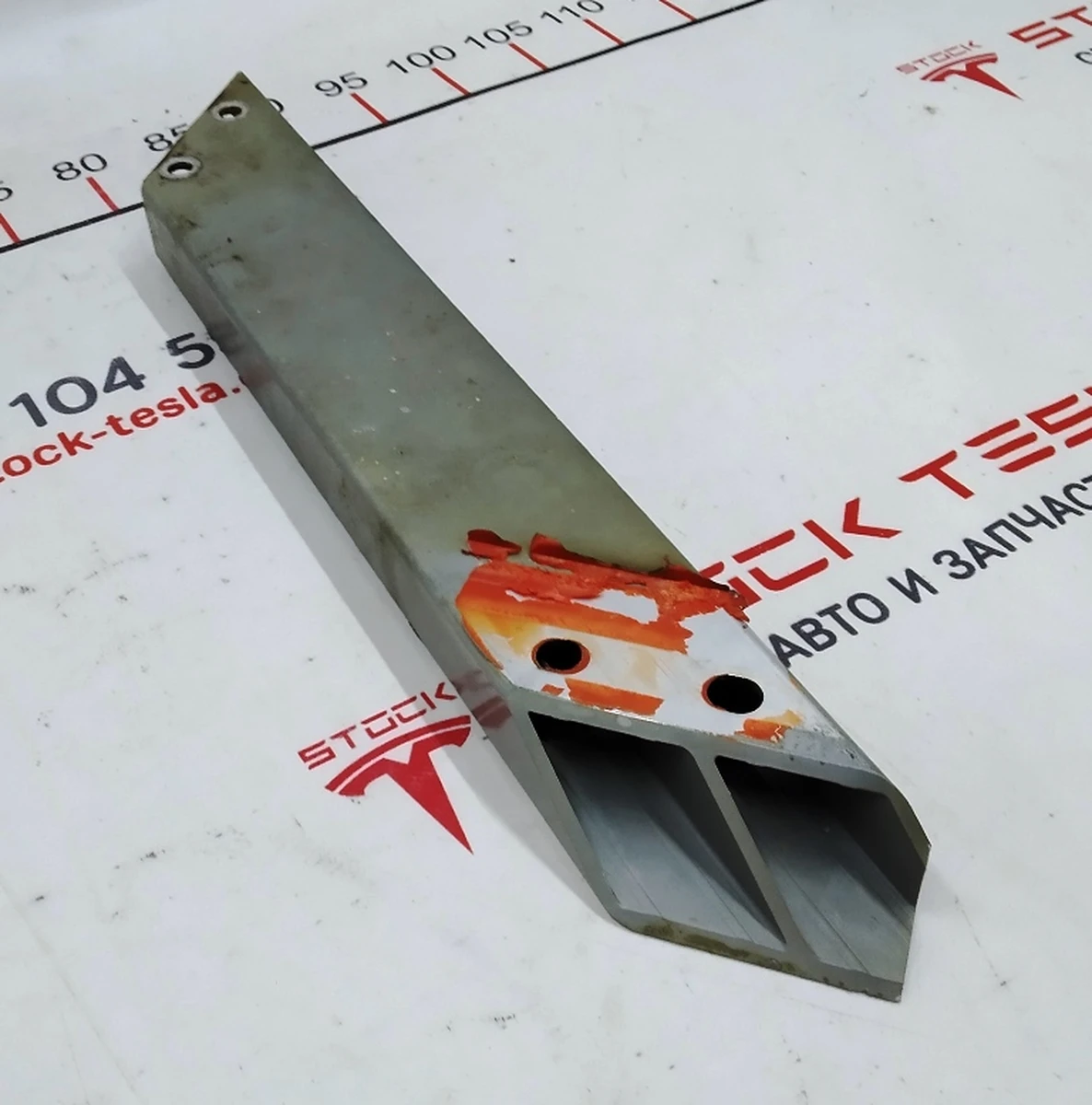 Чверть передня ліва розпірна балка підсилення лонжерону Tesla model X1069430-S0-C