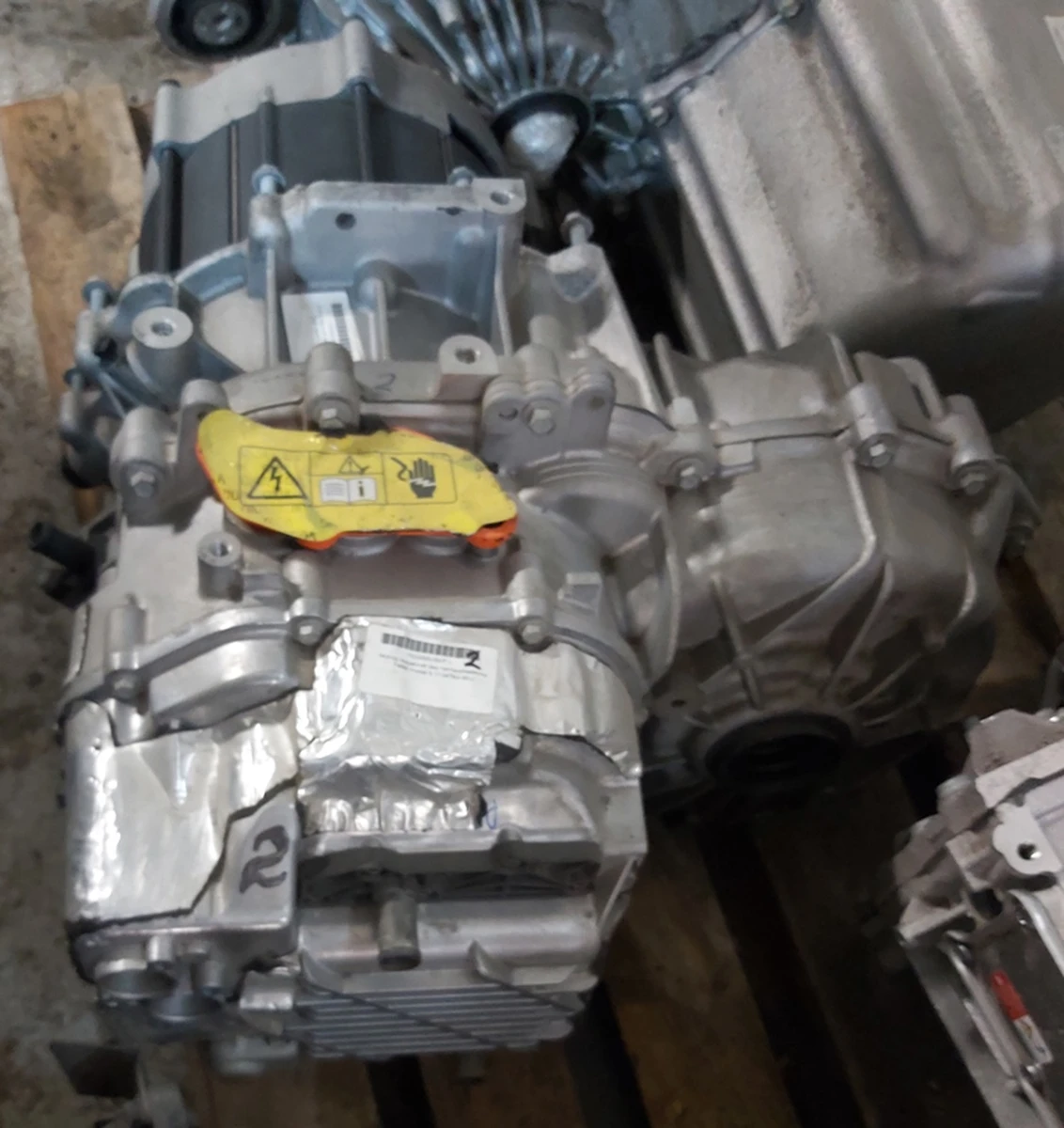 Мотор передний без теплообменника и кастрюли Tesla model S 1134783-00-J