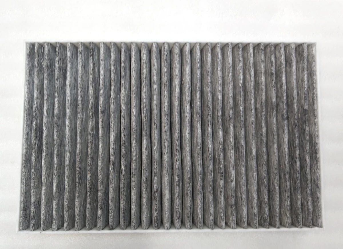 3 Фильтр салона угольный Tesla model S 1035125-00-A