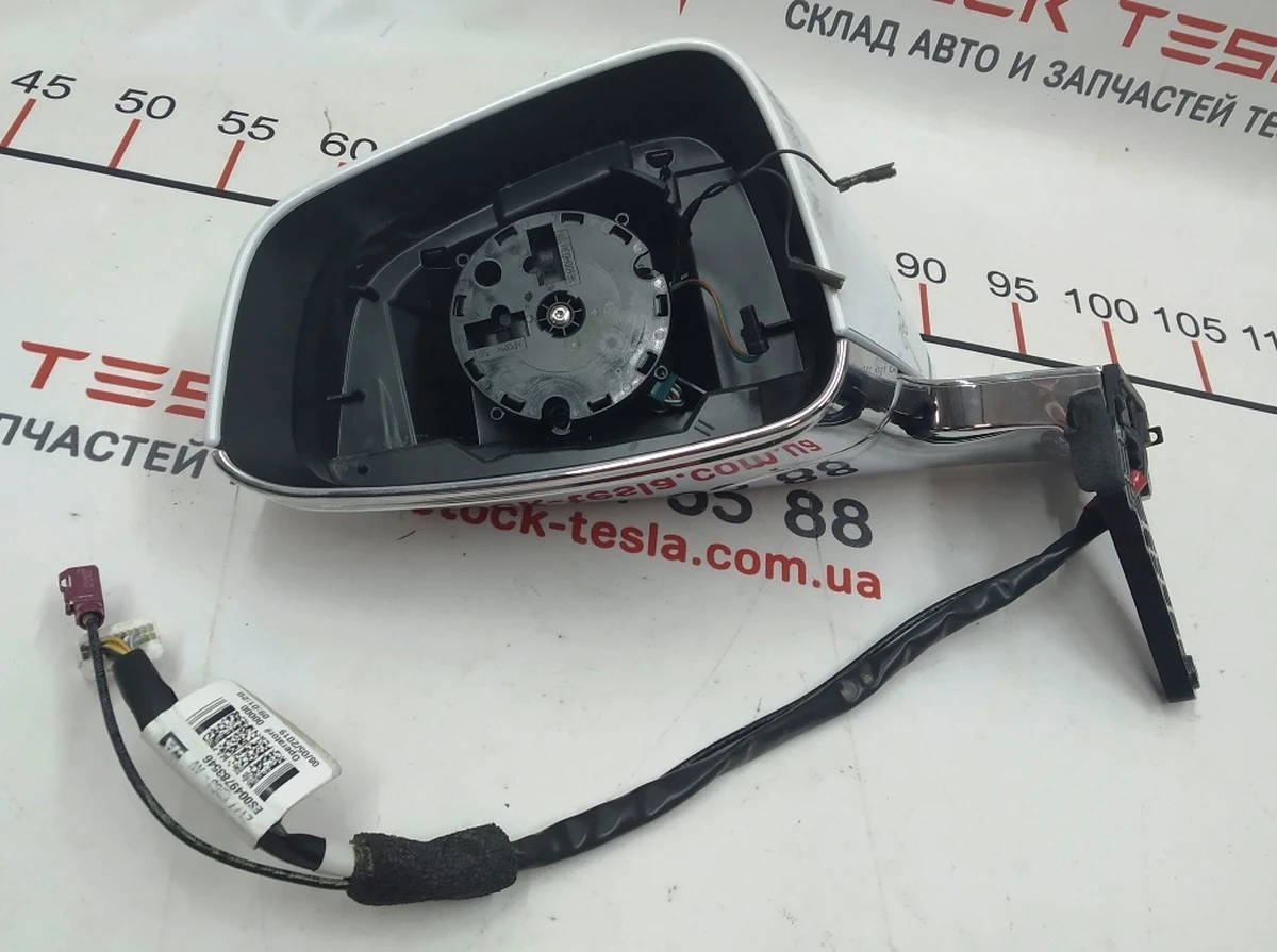 1 Дзеркало зовнішнє ліве PREMIUM у зборі (без дзеркального елемента) Tesla model X 1035180-00-J