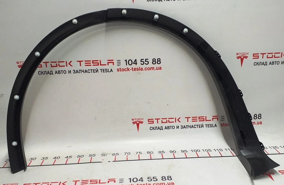 Накладка крила заднього правого пластик NEW Tesla model X 1035291-00-G