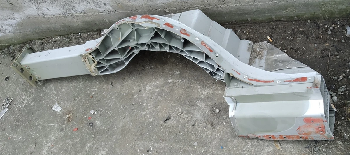 25 Четверть задняя правая лонжерон в сборе с силовой аркой и частью порога RWD Tesla model S, model S REST 1035352-S0-A