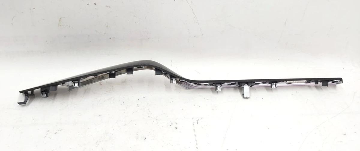 Накладка декоративна карти дверей передньої правої CARBON FIBER Tesla model X 1035812-11-B