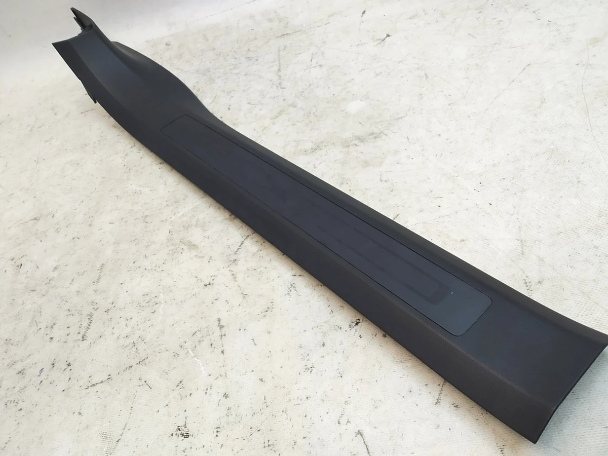 9 ASY, RH DOOR SILL FRONT damaged Tesla model X 1035987-00-G