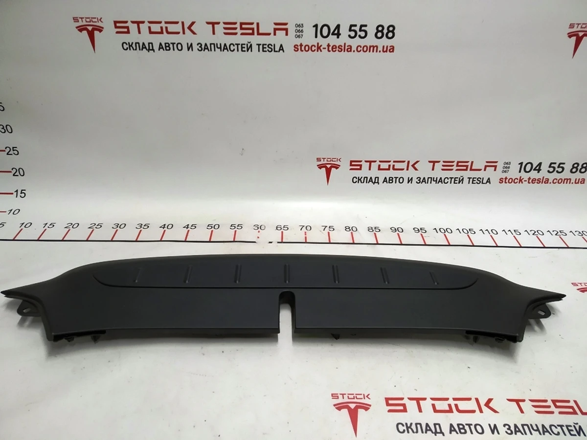 1 Підкапотний пластик боксу передній Tesla Model X 1036234-00-F