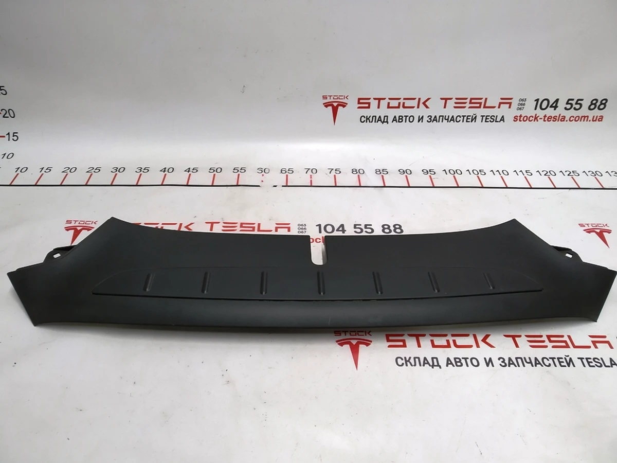 1 Підкапотний пластик боксу передній Tesla Model X 1036234-00-F