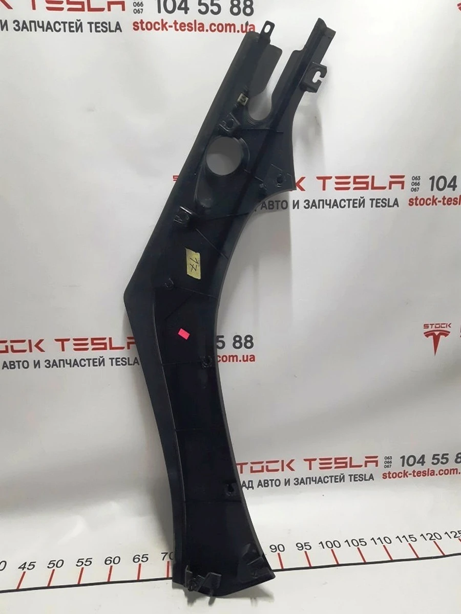 4 Подкапотный пластик бокса левый Tesla model X 1036236-00-G