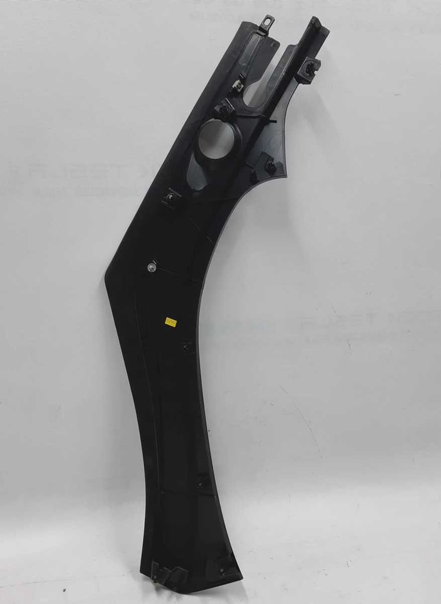 Подкапотный пластик бокса левый NEW Tesla model X 1036236-00-G