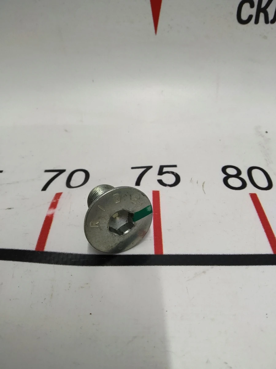 5 Болт кріплення рульового колеса Tesla all models 1036655-00-A