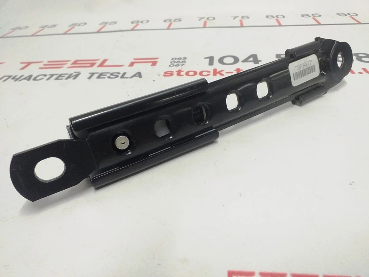 3 MX-ADJUSTABLE D RING Tesla model X 1036735-00-C