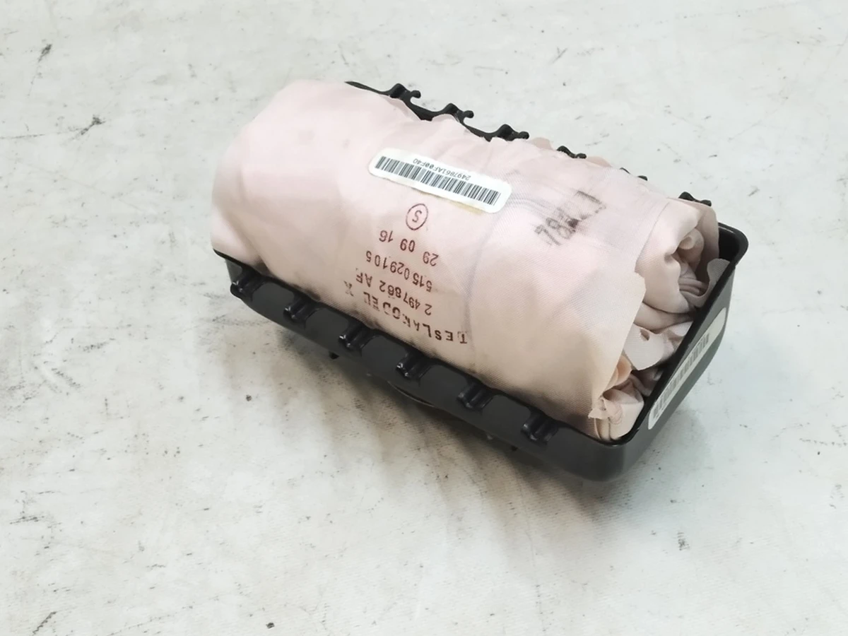 6 Подушка безпеки пасажира (торпедо) з окисленням Tesla Model X 1036748-00-F