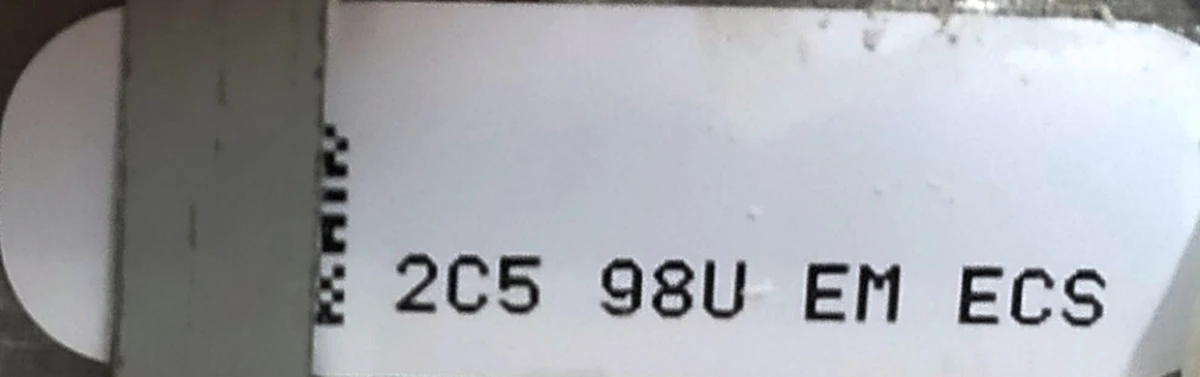 4 MX-2ND ROW HEAD A/B, RH Tesla Model X, Mar 2021 1036760-00-H