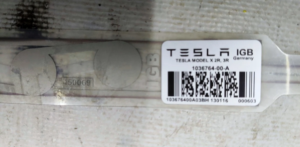 2 Датчик присутствия сиденья 2-го ряда Tesla model X 9876509-00-A