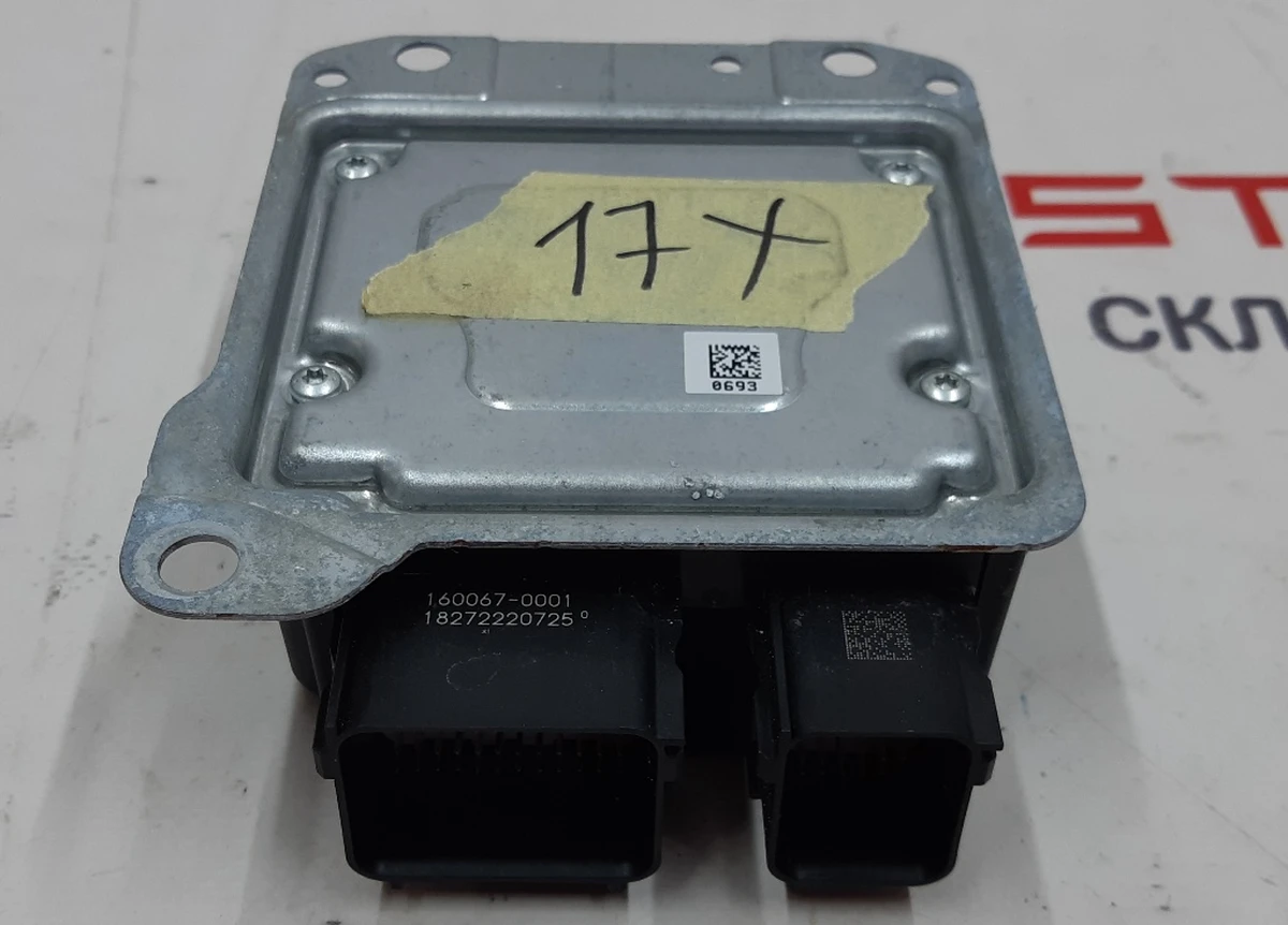 1 Блок управления AIRBAG некондиция Tesla model X 1036767-00-A