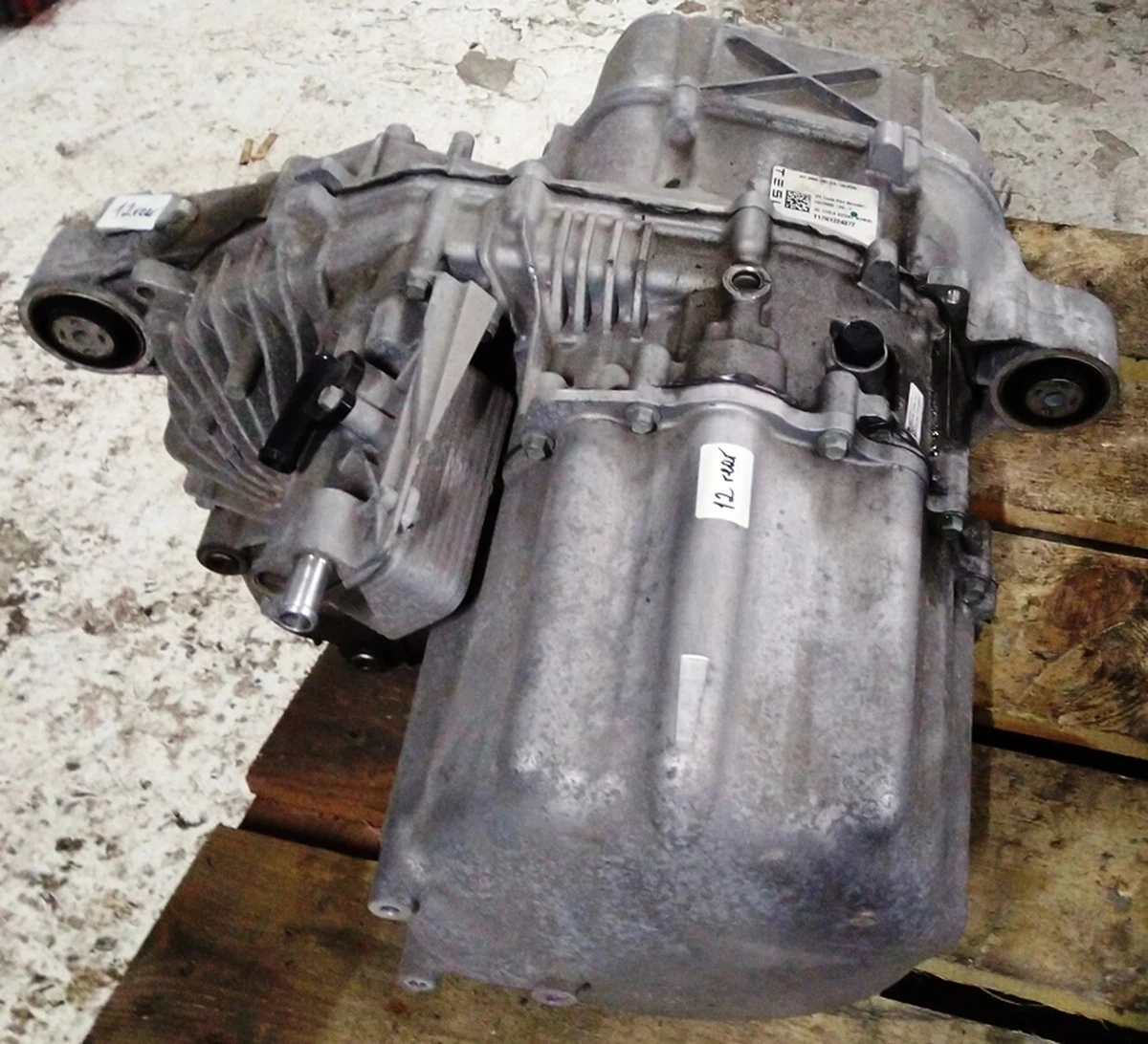 1 Мотор задний малый в сборе (без дифференциала) Tesla model S REST, model X 1037000-20-A